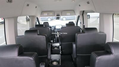 2022 Ford Transit 350 XLT  Mid Roof 10 Passenger Luxury Seating - Photo 13 - Long Beach, CA 90807