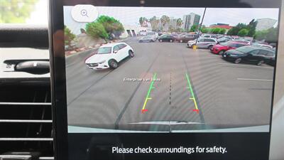 2023 Ford Transit 350 XLT Mid Roof 14 Passenger Captain Seats - Photo 18 - Long Beach, CA 90807