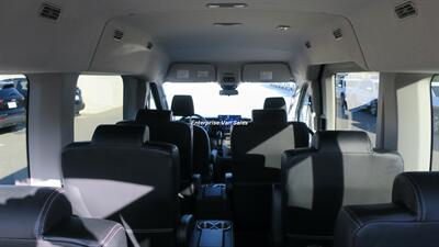 2024 Ford Transit 350 XLT Mid Roof 10 Passenger Luxury Seating - Photo 13 - Long Beach, CA 90807