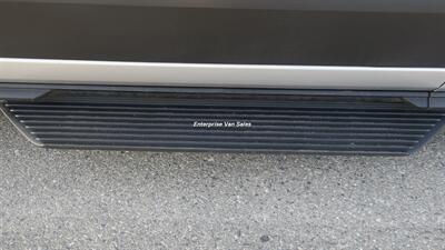 2024 Ford Transit 350 XLT Mid Roof 10 Passenger Captain Seats - Photo 11 - Long Beach, CA 90807