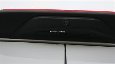 2023 Ford Transit 350 XLT Mid Roof 10 Passenger Captain Seats - Photo 15 - Long Beach, CA 90807