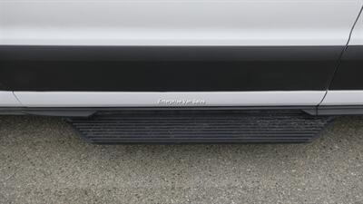 2023 Ford Transit 350 XLT Mid Roof 10 Passenger Captain Seats - Photo 12 - Long Beach, CA 90807
