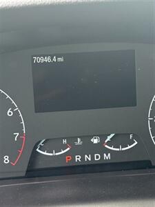 2023 Ford Transit 350 XLT  Mid Roof 10 Passenger Captain Seats - Photo 20 - Long Beach, CA 90807