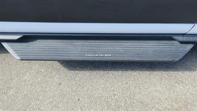 2023 Ford Transit 350 XLT Mid Roof 10 Passenger Luxury Seating - Photo 11 - Long Beach, CA 90807