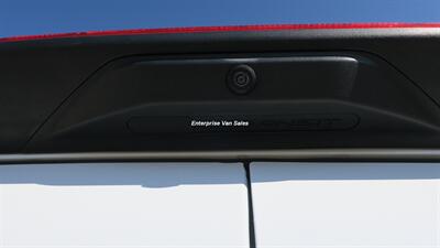 2022 Ford Transit 350 XLT Mid Roof 15 Passenger OEM Seats - Photo 16 - Long Beach, CA 90807