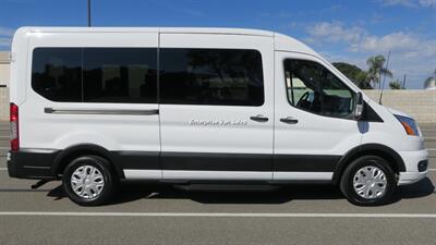 2022 Ford Transit 350 XLT Mid Roof 15 Passenger OEM Seats - Photo 4 - Long Beach, CA 90807