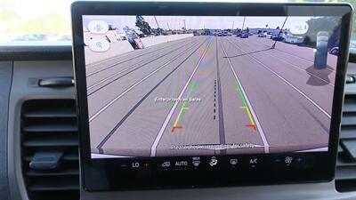 2022 Ford Transit 350 XLT Mid Roof 15 Passenger OEM Seats - Photo 17 - Long Beach, CA 90807