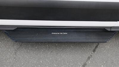 2023 Ford Transit 350 XLT  Mid Roof 15 OEM Passenger Seats - Photo 16 - Long Beach, CA 90807