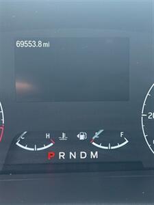 2022 Ford Transit 350 XLT  Mid Roof 10 Passenger Captain Seats - Photo 20 - Long Beach, CA 90807