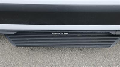 2020 Ford Transit 350 XLT Mid Roof 9 Passenger Captain Seats - Photo 11 - Long Beach, CA 90807