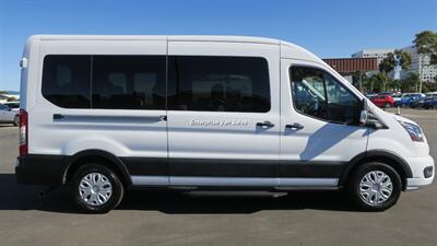 2023 Ford Transit 350 XLT Mid Roof 12 Passenger Captain Seats - Photo 9 - Long Beach, CA 90807