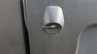 2022 Ford Transit 350 XLT  Low Roof 10 Passenger Captain Seats - Photo 21 - Long Beach, CA 90807