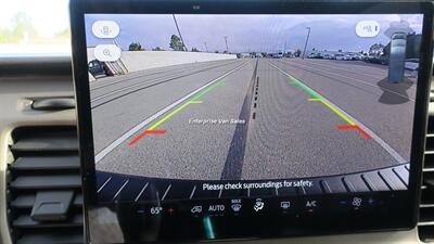 2022 Ford Transit 350 XLT  Low Roof 10 Passenger Captain Seats - Photo 20 - Long Beach, CA 90807