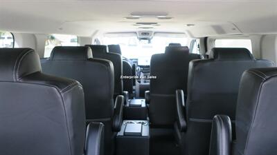2023 Ford Transit 350 XLT  Low Roof 10 Passenger Luxury Seating - Photo 14 - Long Beach, CA 90807
