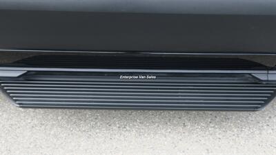 2020 Ford Transit 350 XLT Mid Roof 15 Passenger Seating - Photo 11 - Long Beach, CA 90807