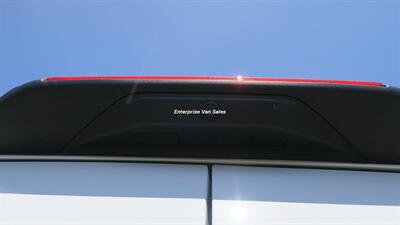 2023 Ford Transit 350 XLT Mid Roof 9 Passenger Captain Seats - Photo 15 - Long Beach, CA 90807