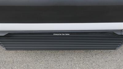2021 Ford Transit 350 XLT Mid Roof 12 Passenger Captain Seats - Photo 11 - Long Beach, CA 90807