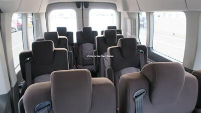 2021 Ford Transit 350 XLT Mid Roof 12 Passenger Captain Seats - Photo 18 - Long Beach, CA 90807