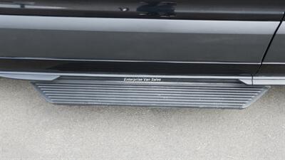 2022 Ford Transit 350 XLT Mid Roof 10 Passenger Luxury Seating - Photo 12 - Long Beach, CA 90807