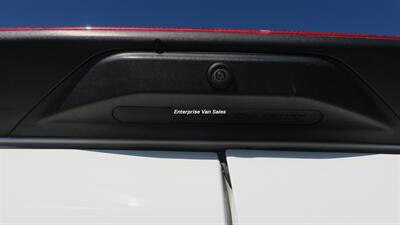 2022 Ford Transit 350 XLT Mid Roof 10 Passenger Captain Seats - Photo 19 - Long Beach, CA 90807