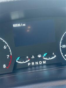 2022 Ford Transit 350 XLT Mid Roof 10 Passenger Captain Seats - Photo 23 - Long Beach, CA 90807