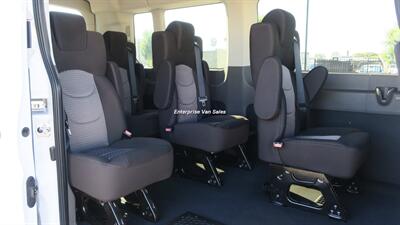 2022 Ford Transit 350 XLT Mid Roof 10 Passenger Captain Seats - Photo 17 - Long Beach, CA 90807
