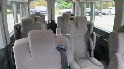 2021 Ford Transit 350 XLT  Mid Roof 10 Passenger Captain Seats - Photo 17 - Long Beach, CA 90807