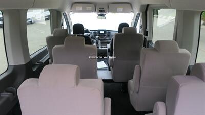 2021 Ford Transit 350 XLT  Mid Roof 10 Passenger Captain Seats - Photo 18 - Long Beach, CA 90807