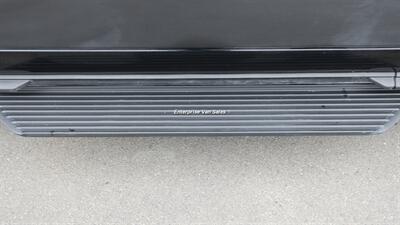 2023 Ford Transit 350 XLT  Mid Roof 8 Passenger Luxury Seating - Photo 13 - Long Beach, CA 90807