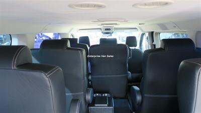 2021 Ford Transit 350 XLT  Low Roof 9 Passenger Luxury Seating - Photo 13 - Long Beach, CA 90807