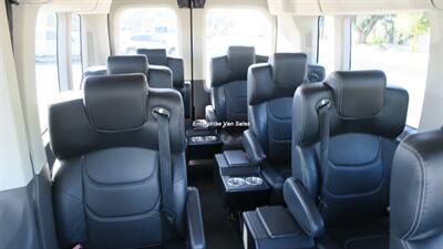 2023 Ford Transit 350 XLT  Mid Roof 9 Passenger Luxury Seating - Photo 14 - Long Beach, CA 90807