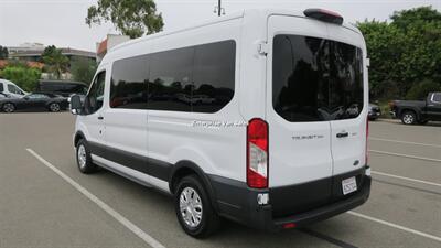 2021 Ford Transit 350 XLT Mid Roof 14 Passenger Captain Seats - Photo 7 - Long Beach, CA 90807