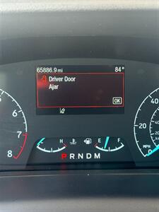 2023 Ford Transit 350 XLT Mid Roof 10 Passenger Captain Seats - Photo 20 - Long Beach, CA 90807