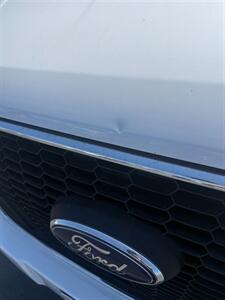 2023 Ford Transit 350 XLT Mid Roof 10 Passenger Captain Seats - Photo 21 - Long Beach, CA 90807