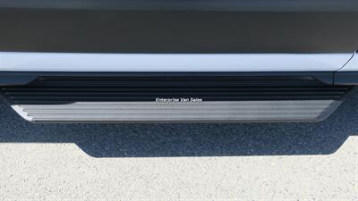 2023 Ford Transit 350 XLT Mid Roof 10 Passenger Luxury Seating - Photo 11 - Long Beach, CA 90807