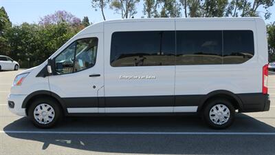 2022 Ford Transit 350 XLT Mid Roof 10 Passenger Captain Seats - Photo 8 - Long Beach, CA 90807