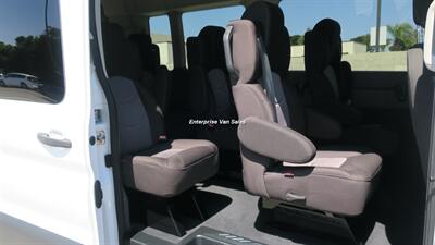2022 Ford Transit 350 XLT Mid Roof 10 Passenger Captain Seats - Photo 18 - Long Beach, CA 90807