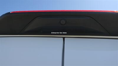 2022 Ford Transit 350 XLT Mid Roof 10 Passenger Captain Seats - Photo 15 - Long Beach, CA 90807