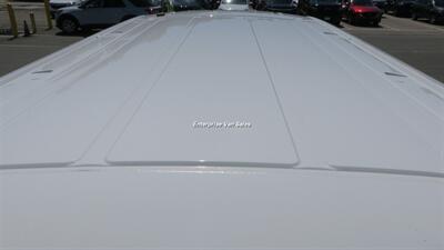 2022 Ford Transit 350 XLT Mid Roof 10 Passenger Captain Seats - Photo 20 - Long Beach, CA 90807