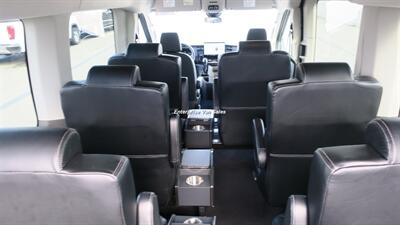 2024 Ford Transit 350 XLT  Mid Roof 10 Passenger Luxury Seating - Photo 13 - Long Beach, CA 90807