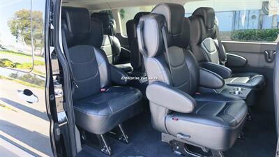 2024 Ford Transit 350 XLT  Low Roof 10 Passenger Luxury Seating - Photo 15 - Long Beach, CA 90807