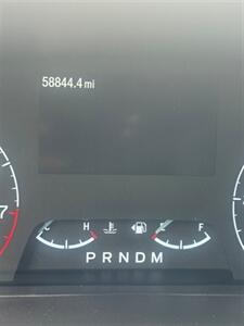 2022 Ford Transit 350 XLT  Mid Roof 10 Passenger Captain Seats - Photo 22 - Long Beach, CA 90807