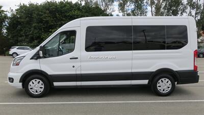2023 Ford Transit 350 XLT Mid Roof 10 Passenger Captain Seats - Photo 8 - Long Beach, CA 90807