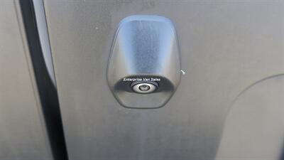 2020 Ford Transit 350 XLT  Low Roof 11 Passenger Captain Seats - Photo 21 - Long Beach, CA 90807