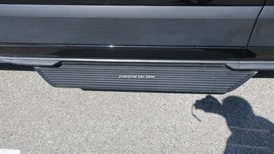 2023 Ford Transit 350 XLT  Mid Roof 9 Passenger Luxury Seating - Photo 14 - Long Beach, CA 90807