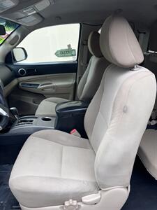 2013 Toyota Tacoma PreRunner V6   - Photo 16 - Sacramento, CA 95825