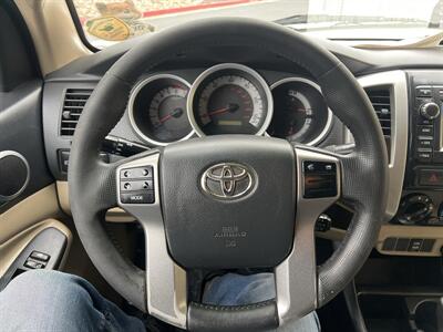 2013 Toyota Tacoma PreRunner V6   - Photo 34 - Sacramento, CA 95825