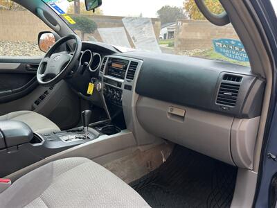 2005 Toyota 4Runner SR5   - Photo 25 - Sacramento, CA 95825