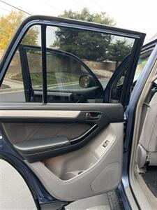 2005 Toyota 4Runner SR5   - Photo 17 - Sacramento, CA 95825