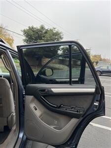 2005 Toyota 4Runner SR5   - Photo 27 - Sacramento, CA 95825